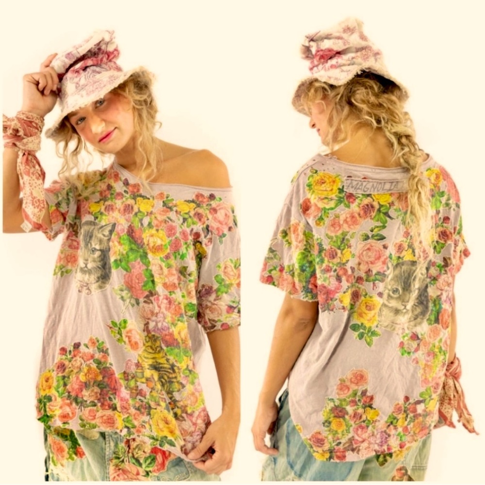 Magnolia Pearl all over cat and floral appliqué top